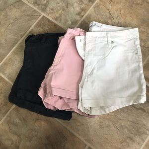 3 pack Universal Thread Shorts
